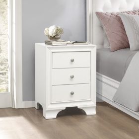 White Finish 3-Drawers Nightstand with 2 USB Ports Transitional Bedroom Furniture 1pc Bedside Table Wooden